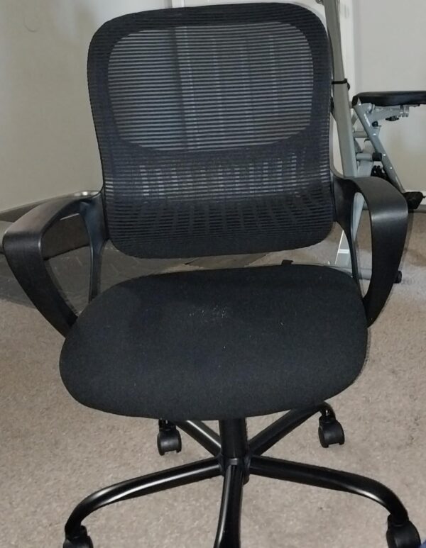 Limited Time Deal on Office Computer Desk Managerial Executive Chair - Image 2