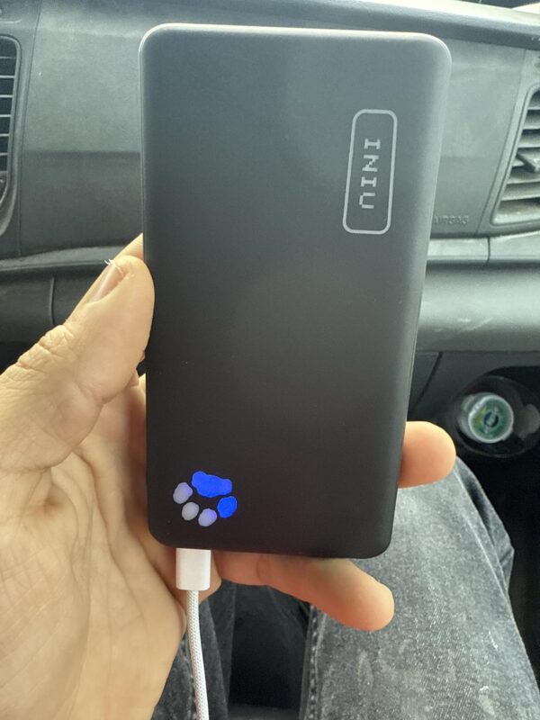 Big Spring Sale 36% Off on INIU Portable Charger - Image 3