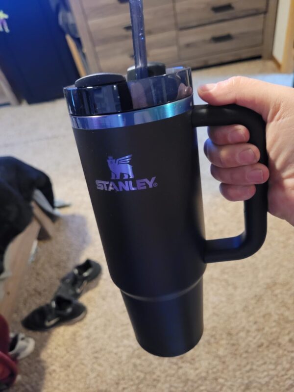 Limited Time Deal 25% Off on STANLEY Quencher H2.0 Tumbler with Handle and Straw - Image 3