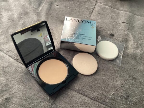 Limited Time Deal 25% Off on Longwear Powder Foundation - Image 2