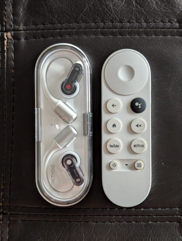 Limited Time Deal 32% Off on Earbuds with Earhooks - Image 2